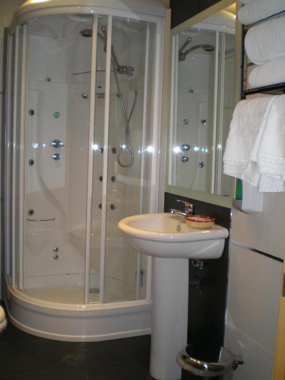 Apartamentos Plaza Espana Deluxe Σαραγόσα Εξωτερικό φωτογραφία